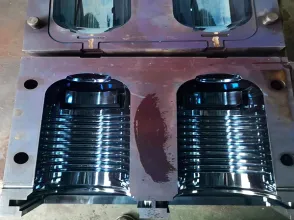 Contact box mold